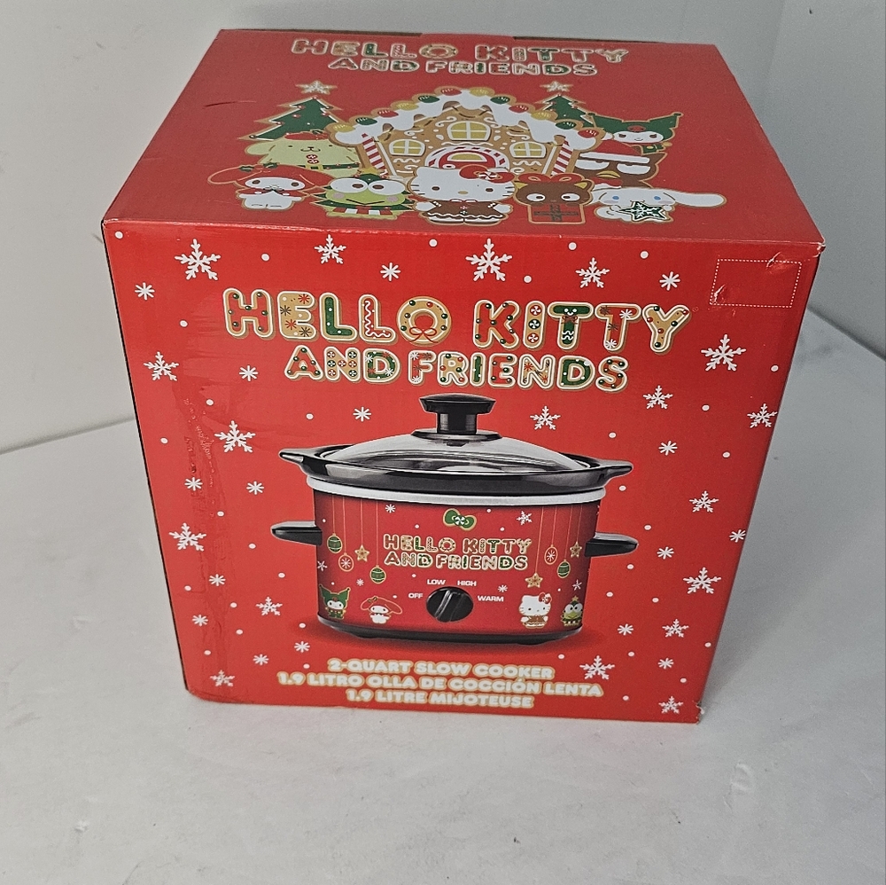 Hello Kitty & Friends Holiday 2qt Slow cooker